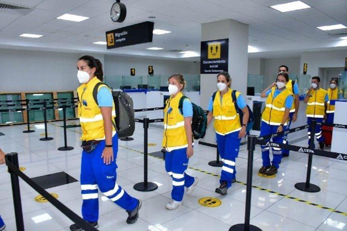 NOTA DE PRENSA/Coronavirus -EL VICEPRESIDENTE DE EL SALVADOR Y LOS MINISTROS DE EXTERIORES Y DE SALUD RECIBEN A LOS 30 PROFESIONALES DE SAMU QUE PARTIERON DE ESPAÑA EN MISIÓN DE COOPERACIÓN CONTRA EL COVID-19 NOTA DE PRENSA/Coronavirus -EL VICEPRESIDENTE DE EL SALVADOR Y LOS MINISTROS DE EXTERIORES Y DE SALUD RECIBEN A LOS 30 PROFESIONALES DE SAMU QUE PARTIERON DE ESPAÑA EN MISIÓN DE COOPERACIÓN CONTRA EL COVID-19