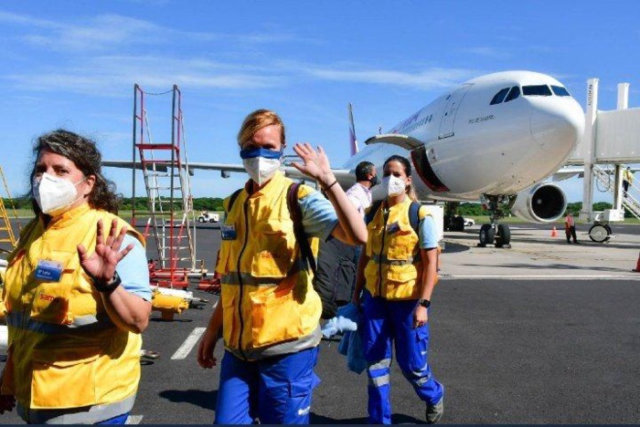 NOTA DE PRENSA/Coronavirus -EL VICEPRESIDENTE DE EL SALVADOR Y LOS MINISTROS DE EXTERIORES Y DE SALUD RECIBEN A LOS 30 PROFESIONALES DE SAMU QUE PARTIERON DE ESPAÑA EN MISIÓN DE COOPERACIÓN CONTRA EL COVID-19 NOTA DE PRENSA/Coronavirus -EL VICEPRESIDENTE DE EL SALVADOR Y LOS MINISTROS DE EXTERIORES Y DE SALUD RECIBEN A LOS 30 PROFESIONALES DE SAMU QUE PARTIERON DE ESPAÑA EN MISIÓN DE COOPERACIÓN CONTRA EL COVID-19