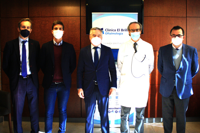 Los farmacéuticos de Córdoba y la Clínica El Brillante Oftalmología intercambiarán información y apoyo formativo para ofrecer una mejor atención integral y seguimiento de sus pacientes Los farmacéuticos de Córdoba y la Clínica El Brillante Oftalmología intercambiarán información y apoyo formativo para ofrecer una mejor atención integral y seguimiento de sus pacientes