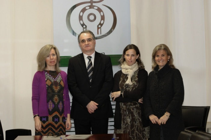 Venalink y el Consejo Andaluz de Colegios de Farmacéuticos colaborarán en una campaña para la difusión entre los pacientes del Sistema Personalizado de Dispensación de medicamentos (SPD) Venalink y el Consejo Andaluz de Colegios de Farmacéuticos colaborarán en una campaña para la difusión entre los pacientes del Sistema Personalizado de Dispensación de medicamentos (SPD)