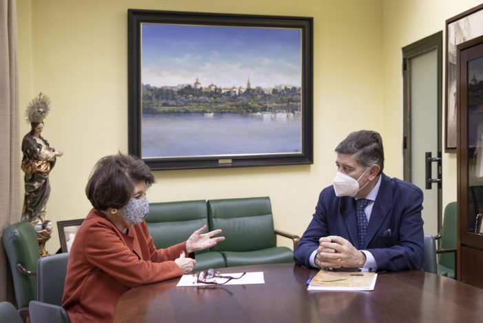El Colegio de Farmacéuticos de Sevilla y la Asociación ASDEVI-PROVIDA estrechan vínculos de colaboración para ofrecer una mejor atención a menores y, en especial, a nonatos y madres embarazadas El Colegio de Farmacéuticos de Sevilla y la Asociación ASDEVI-PROVIDA estrechan vínculos de colaboración para ofrecer una mejor atención a menores y, en especial, a nonatos y madres embarazadas