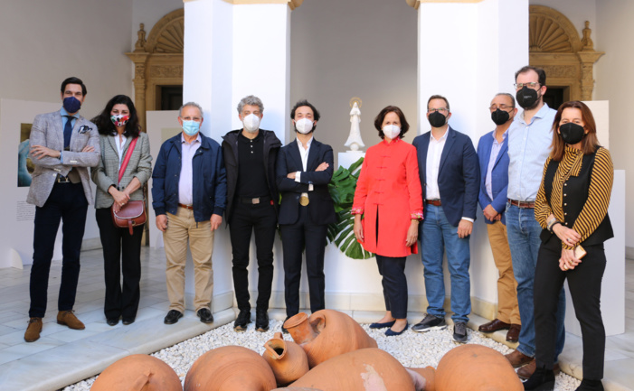 El diseñador y emprendedor sevillano Manuel Zerpa crea una imagen de la Virgen de “La Protezione” y destinará parte de sus ventas a beneficio de Nuevo Futuro Sevilla  El diseñador y emprendedor sevillano Manuel Zerpa crea una imagen de la Virgen de “La Protezione” y destinará parte de sus ventas a beneficio de Nuevo Futuro Sevilla