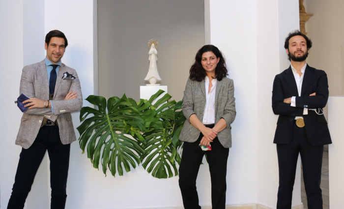 El diseñador y emprendedor sevillano Manuel Zerpa crea una imagen de la Virgen de “La Protezione” y destinará parte de sus ventas a beneficio de Nuevo Futuro Sevilla  El diseñador y emprendedor sevillano Manuel Zerpa crea una imagen de la Virgen de “La Protezione” y destinará parte de sus ventas a beneficio de Nuevo Futuro Sevilla