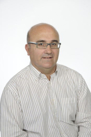 Manuel Delgado, de Canal Sur Radio Huelva, se alza con el V Premio Periodístico sobre Enfermedades Raras que otorgan los farmacéuticos sevillanos y la Fundación Mehuer Manuel Delgado, de Canal Sur Radio Huelva, se alza con el V Premio Periodístico sobre Enfermedades Raras que otorgan los farmacéuticos sevillanos y la Fundación Mehuer