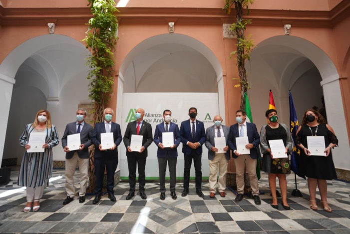 FEUSO Andalucía firma por responsabilidad el acuerdo de refuerzo COVID-19 para la enseñanza concertada pero se mantendrá en alerta ante el curso que tome la variante Delta para exigir más medidas FEUSO Andalucía firma por responsabilidad el acuerdo de refuerzo COVID-19 para la enseñanza concertada pero se mantendrá en alerta ante el curso que tome la variante Delta para exigir más medidas