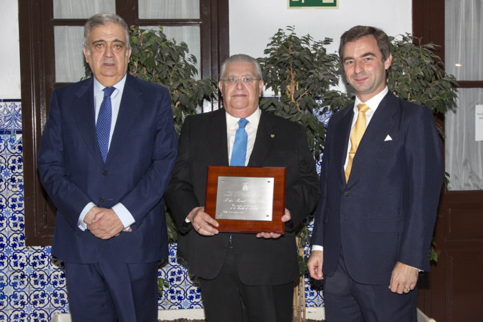 Juan Salas, Manuel Barea y Luis Rey. Juan Salas, Manuel Barea y Luis Rey.