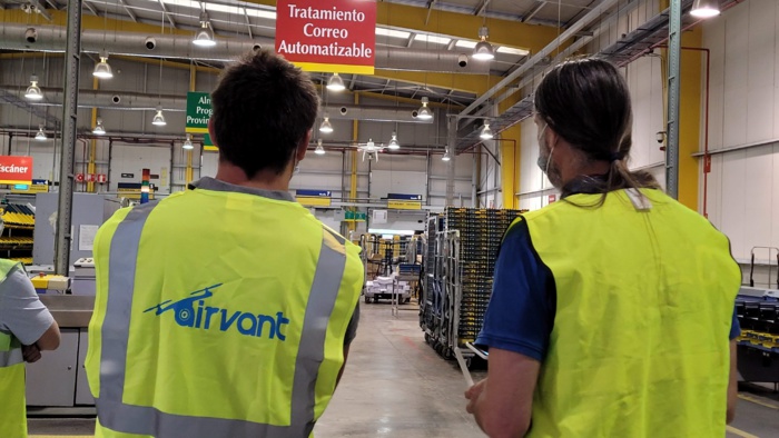 NOTA DE PRENSA: El centro logístico de Correos en Málaga incorpora un dron desarrollado por CATEC y Airvant para tareas de evaluación de la calidad del aire y desinfección de la Covid-19 NOTA DE PRENSA: El centro logístico de Correos en Málaga incorpora un dron desarrollado por CATEC y Airvant para tareas de evaluación de la calidad del aire y desinfección de la Covid-19
