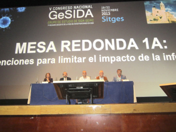 V CONGRESO NACIONAL GeSIDA: Resumen ponencias científicas del 20 de noviembre de 2013 V CONGRESO NACIONAL GeSIDA: Resumen ponencias científicas del 20 de noviembre de 2013