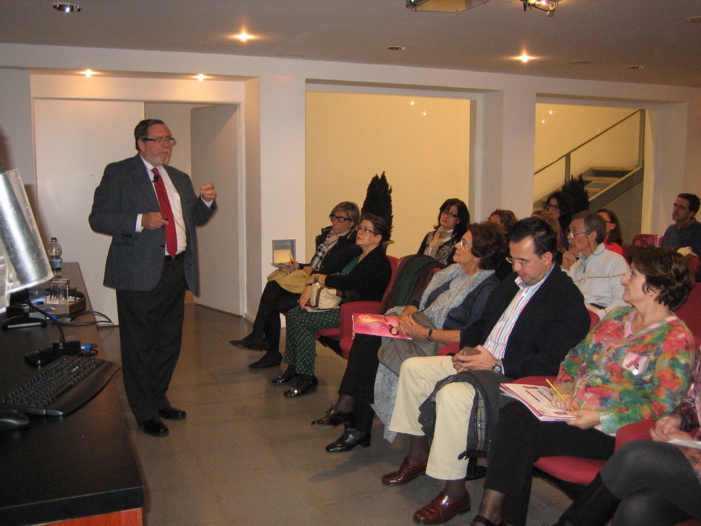 EL CACOF ASESORA A LOS PROFESIONALES SANITARIOS CORDOBESES SOBRE NUTRICIÓN Y HÁBITOS SALUDABLES PARA PREVENIR LA APARICIÓN DE LA OSTEOPOROSIS EL CACOF ASESORA A LOS PROFESIONALES SANITARIOS CORDOBESES SOBRE NUTRICIÓN Y HÁBITOS SALUDABLES PARA PREVENIR LA APARICIÓN DE LA OSTEOPOROSIS