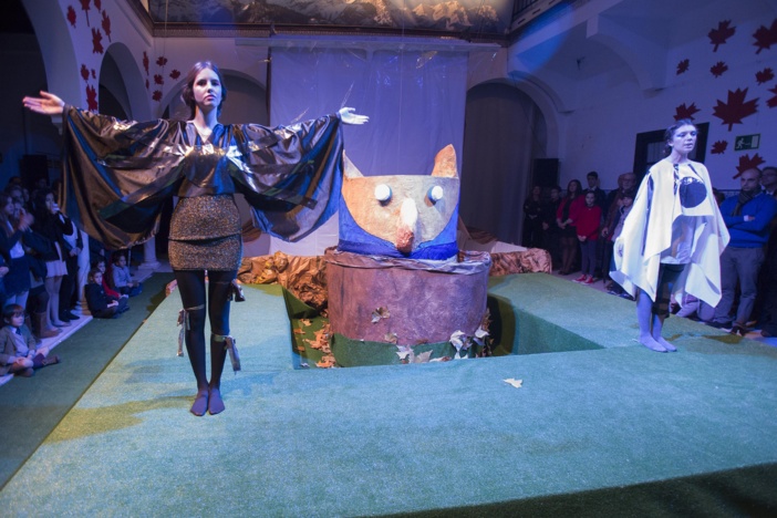 MÁS DE 1.000 ALUMNOS, PROFESORES Y PADRES RECREAN LA HISTORIA, CULTURA, CIENCIA Y GASTRONOMÍA DE CANADÁ MÁS DE 1.000 ALUMNOS, PROFESORES Y PADRES RECREAN LA HISTORIA, CULTURA, CIENCIA Y GASTRONOMÍA DE CANADÁ