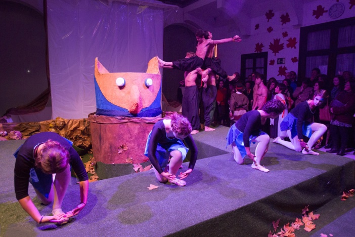 MÁS DE 1.000 ALUMNOS, PROFESORES Y PADRES RECREAN LA HISTORIA, CULTURA, CIENCIA Y GASTRONOMÍA DE CANADÁ MÁS DE 1.000 ALUMNOS, PROFESORES Y PADRES RECREAN LA HISTORIA, CULTURA, CIENCIA Y GASTRONOMÍA DE CANADÁ