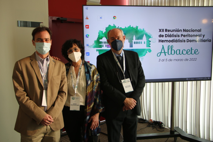 Los profesionales de Nefrología subrayan la necesidad de aumentar los esfuerzos y recursos para impulsar la diálisis domiciliaria, que tiene un impacto positivo en los resultados clínicos e importantes ventajas para los pacientes Los profesionales de Nefrología subrayan la necesidad de aumentar los esfuerzos y recursos para impulsar la diálisis domiciliaria, que tiene un impacto positivo en los resultados clínicos e importantes ventajas para los pacientes