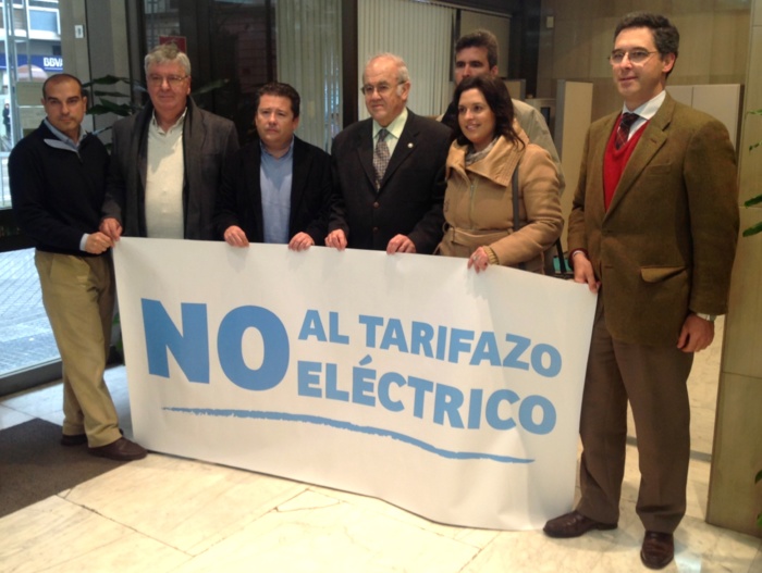 El tarifazo eléctrico costará más de 4,7 millones anuales al regadío cordobés, abocándolo a un futuro insostenible El tarifazo eléctrico costará más de 4,7 millones anuales al regadío cordobés, abocándolo a un futuro insostenible