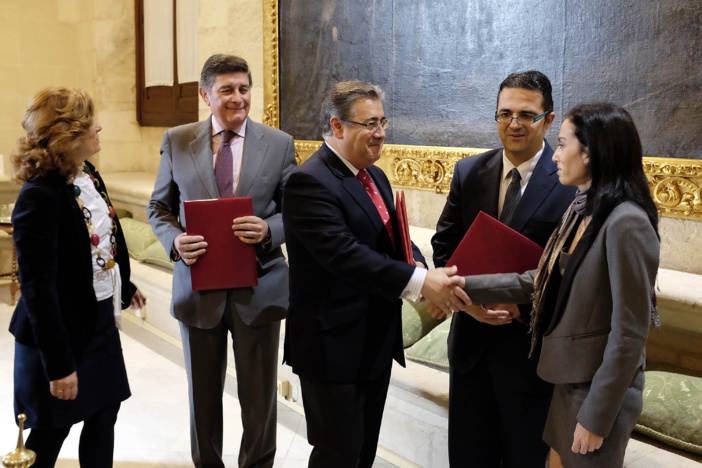 El Ayuntamiento declara Sevilla ‘ciudad referente en investigación y atención a pacientes con enfermedades raras’ El Ayuntamiento declara Sevilla ‘ciudad referente en investigación y atención a pacientes con enfermedades raras’