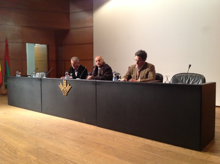 NOTA DE PRENSA: EL TARIFAZO ELÉCTRICO COSTARÁ MÁS DE 2,1 MILLONES ANUALES AL REGADÍO GRANADINO, ABOCÁNDOLO A UN FUTURO INSOSTENIBLE NOTA DE PRENSA: EL TARIFAZO ELÉCTRICO COSTARÁ MÁS DE 2,1 MILLONES ANUALES AL REGADÍO GRANADINO, ABOCÁNDOLO A UN FUTURO INSOSTENIBLE