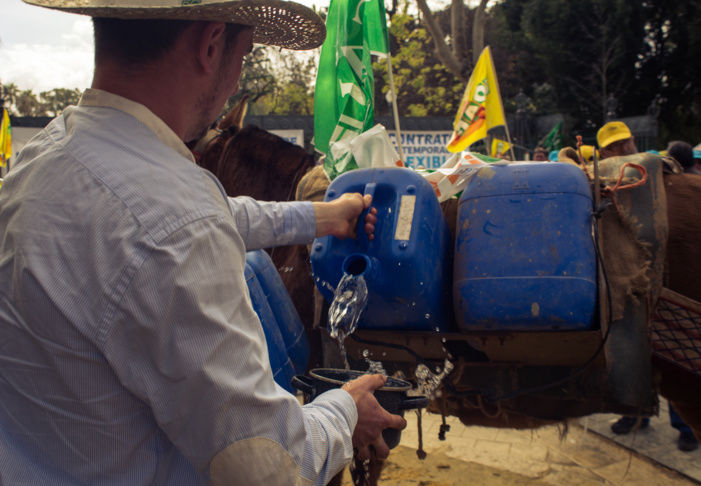 NOTA DE PRENSA (FOTOGRAFÍAS): Más de 7.000 regantes andaluces se concentran para pedir al gobierno una factura eléctrica adaptada a su consumo real y que no los condene a la ruina NOTA DE PRENSA (FOTOGRAFÍAS): Más de 7.000 regantes andaluces se concentran para pedir al gobierno una factura eléctrica adaptada a su consumo real y que no los condene a la ruina