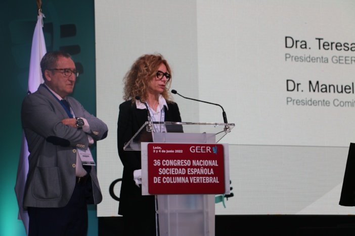 NOTA DE PRENSA: Más de 500 especialistas se dan cita en León para poner en común los últimos avances científicos en el abordaje de las patologías de la columna vertebral NOTA DE PRENSA: Más de 500 especialistas se dan cita en León para poner en común los últimos avances científicos en el abordaje de las patologías de la columna vertebral