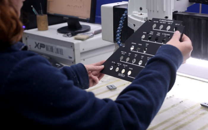 NOTA DE PRENSA - GRABYSUR SE TRASLADA A AERÓPOLIS PARA OBTENER MAYOR MÚSCULO INDUSTRIAL NOTA DE PRENSA - GRABYSUR SE TRASLADA A AERÓPOLIS PARA OBTENER MAYOR MÚSCULO INDUSTRIAL