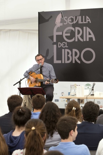 NOTA DE PRENSA: FERIA DEL LIBRO/ LA FUNDACIÓN GOÑI Y REY PRESENTA UN LIBRO-CD CON POEMAS DE NERUDA MUSICADOS E INTERPRETADOS POR ÁNGEL CORPA NOTA DE PRENSA: FERIA DEL LIBRO/ LA FUNDACIÓN GOÑI Y REY PRESENTA UN LIBRO-CD CON POEMAS DE NERUDA MUSICADOS E INTERPRETADOS POR ÁNGEL CORPA
