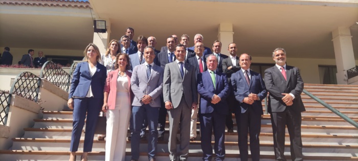 NP PRESENTACIÓN MEMORIA ASOCIACIÓN DE GRANDES INDUSTRIAS (AGI) 2021 NP PRESENTACIÓN MEMORIA ASOCIACIÓN DE GRANDES INDUSTRIAS (AGI) 2021