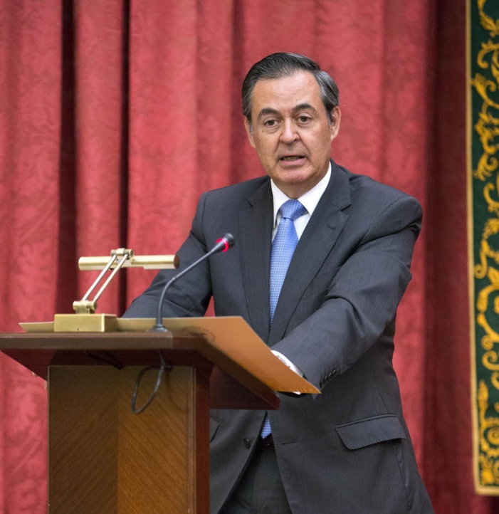 El economista Juan Emilio Iranzo define la farmacia comunitaria como un elemento “imprescindible” para asegurar la sostenibilidad del Sistema Nacional de Salud El economista Juan Emilio Iranzo define la farmacia comunitaria como un elemento “imprescindible” para asegurar la sostenibilidad del Sistema Nacional de Salud