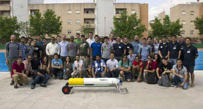 INVESTIGADORES Y ESTUDIANTES DE NUEVE PAÍSES PARTICIPAN EN SEVILLA EN UN SEMINARIO SOBRE LOS ÚLTIMOS AVANCES EN EL CAMPO DE LA ROBÓTICA Y LOS VEHÍCULOS NO TRIPULADOS INVESTIGADORES Y ESTUDIANTES DE NUEVE PAÍSES PARTICIPAN EN SEVILLA EN UN SEMINARIO SOBRE LOS ÚLTIMOS AVANCES EN EL CAMPO DE LA ROBÓTICA Y LOS VEHÍCULOS NO TRIPULADOS