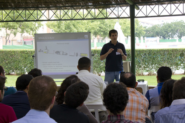 INVESTIGADORES Y ESTUDIANTES DE NUEVE PAÍSES PARTICIPAN EN SEVILLA EN UN SEMINARIO SOBRE LOS ÚLTIMOS AVANCES EN EL CAMPO DE LA ROBÓTICA Y LOS VEHÍCULOS NO TRIPULADOS INVESTIGADORES Y ESTUDIANTES DE NUEVE PAÍSES PARTICIPAN EN SEVILLA EN UN SEMINARIO SOBRE LOS ÚLTIMOS AVANCES EN EL CAMPO DE LA ROBÓTICA Y LOS VEHÍCULOS NO TRIPULADOS