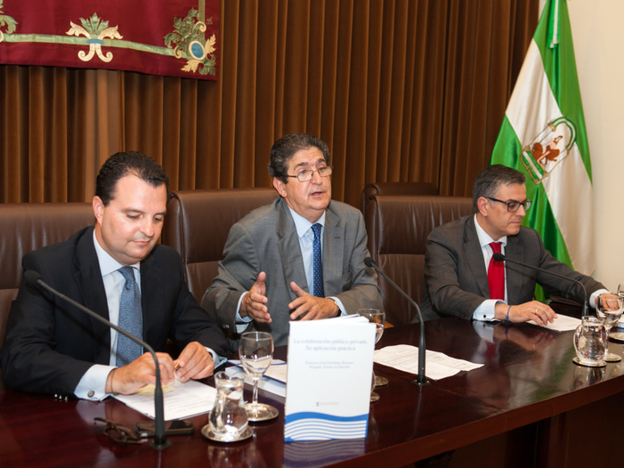 Expertos abogan por superar el tradicional sistema de contratación por concesiones en la Administración Pública (Nota + Foto) Expertos abogan por superar el tradicional sistema de contratación por concesiones en la Administración Pública (Nota + Foto)