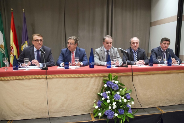 Manuel Pérez: “No podemos permitirnos el lujo de que la farmacia sea usada sólo para dispensar medicamentos” Manuel Pérez: “No podemos permitirnos el lujo de que la farmacia sea usada sólo para dispensar medicamentos”