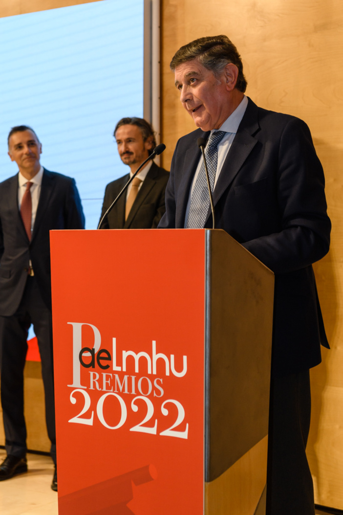 Reconocimiento de AELMHU a la farmacia sevillana por su solidaridad y compromiso con la investigación de las enfermedades raras Reconocimiento de AELMHU a la farmacia sevillana por su solidaridad y compromiso con la investigación de las enfermedades raras