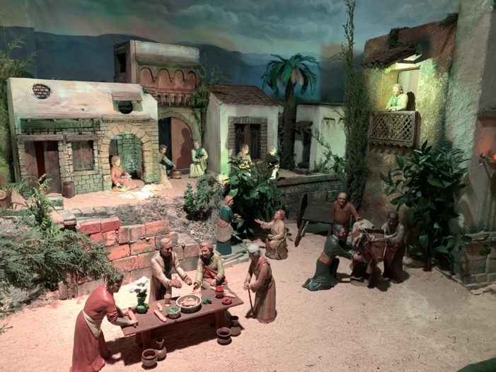 Los Baños de la Reina Mora en Sevilla acogen un belén navideño protagonizado por figuras que representan a personas y edificios singulares de Alcalá del Río Los Baños de la Reina Mora en Sevilla acogen un belén navideño protagonizado por figuras que representan a personas y edificios singulares de Alcalá del Río