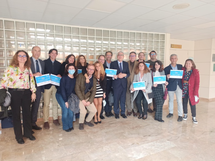 Nueve farmacias de Cádiz reciben el reconocimiento de la Consejería de Salud por su labor contra el tabaquismo