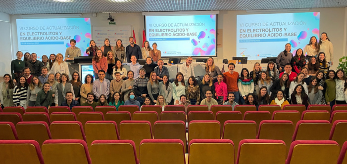 Nota de prensa - Expertos en trastornos electrolíticos se forman en el Hospital Universitario Infanta Leonor Nota de prensa - Expertos en trastornos electrolíticos se forman en el Hospital Universitario Infanta Leonor