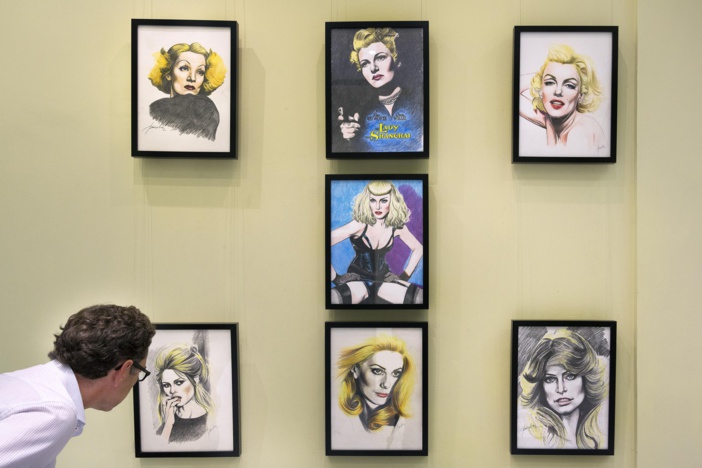 La sede del Colegio de Farmacéuticos de Sevilla acoge dos exposiciones a beneficio de la investigación en enfermedades raras La sede del Colegio de Farmacéuticos de Sevilla acoge dos exposiciones a beneficio de la investigación en enfermedades raras