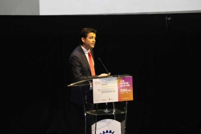 Un estudio multicéntrico de las UCIs andaluzas analiza el perfil clínico de los pacientes en los que se decidió una limitación de tratamiento de soporte vital durante su ingreso en los primeros meses de pandemia de Covid-19 Un estudio multicéntrico de las UCIs andaluzas analiza el perfil clínico de los pacientes en los que se decidió una limitación de tratamiento de soporte vital durante su ingreso en los primeros meses de pandemia de Covid-19