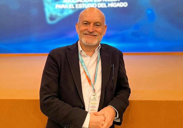 El hepatólogo sevillano Manuel Romero asume la presidencia con el reto de visibilizar el crecimiento silencioso de las enfermedades hepáticas y sus causas El hepatólogo sevillano Manuel Romero asume la presidencia con el reto de visibilizar el crecimiento silencioso de las enfermedades hepáticas y sus causas