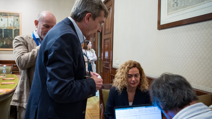 Los hepatólogos ponen a prueba la salud hepática de los diputados y personal del Congreso Los hepatólogos ponen a prueba la salud hepática de los diputados y personal del Congreso