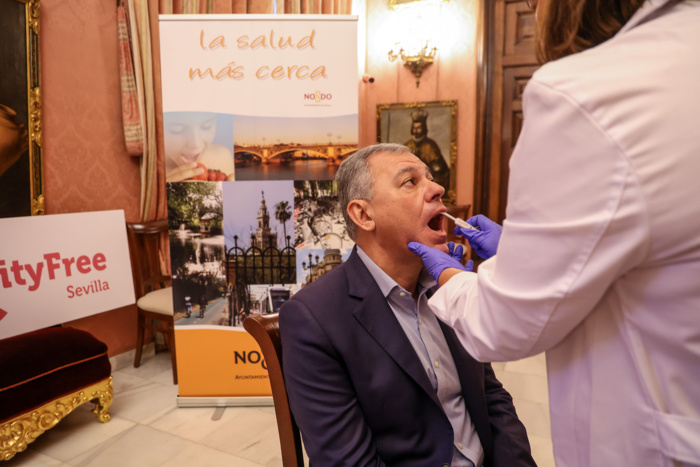 Sevilla, primera capital europea en realizar un cribado de hepatitis C en su ayuntamiento para visibilizar su apoyo a la eliminación de esta infección Sevilla, primera capital europea en realizar un cribado de hepatitis C en su ayuntamiento para visibilizar su apoyo a la eliminación de esta infección