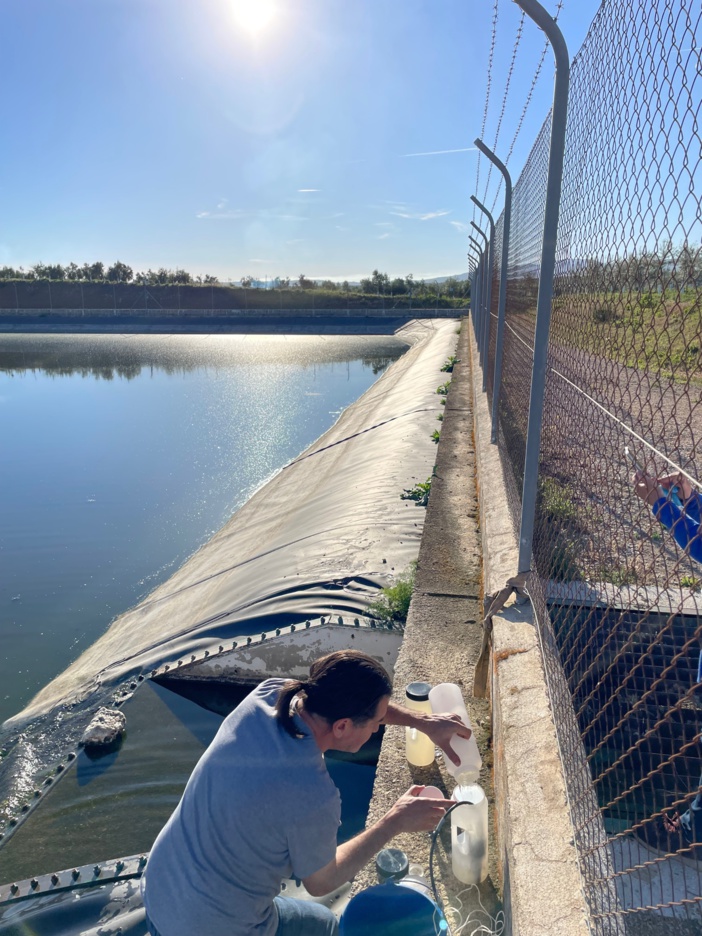 Arrancan las pruebas de campo del proyecto REUTIVAR 2.0, que analizará la sostenibilidad de la aplicación de aguas regeneradas al cultivo del olivar andaluz en el marco del nuevo reglamento europeo 2020/741 Arrancan las pruebas de campo del proyecto REUTIVAR 2.0, que analizará la sostenibilidad de la aplicación de aguas regeneradas al cultivo del olivar andaluz en el marco del nuevo reglamento europeo 2020/741