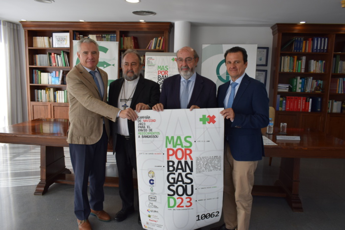 Nota - La farmacia cordobesa renueva su compromiso de colaboración en la campaña de ayuda sanitaria a la región africana de Bangassou e invita a toda la población a participar Nota - La farmacia cordobesa renueva su compromiso de colaboración en la campaña de ayuda sanitaria a la región africana de Bangassou e invita a toda la población a participar