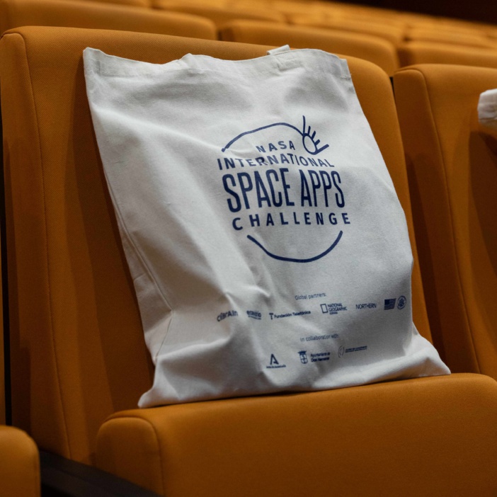 ALUMNOS DEL COLEGIO INTERNACIONAL DE SEVILLA - SAN FRANCISCO DE PAULA GANAN UN PREMIO DEL NASA SPACE APP CHALLENGE SEVILLA Y PUEDEN SER SELECCIONADOS PARA EXPONER SU PROYECTO EN LA FASE INTERNACIONAL EN CABO CAÑAVERAL ALUMNOS DEL COLEGIO INTERNACIONAL DE SEVILLA - SAN FRANCISCO DE PAULA GANAN UN PREMIO DEL NASA SPACE APP CHALLENGE SEVILLA Y PUEDEN SER SELECCIONADOS PARA EXPONER SU PROYECTO EN LA FASE INTERNACIONAL EN CABO CAÑAVERAL