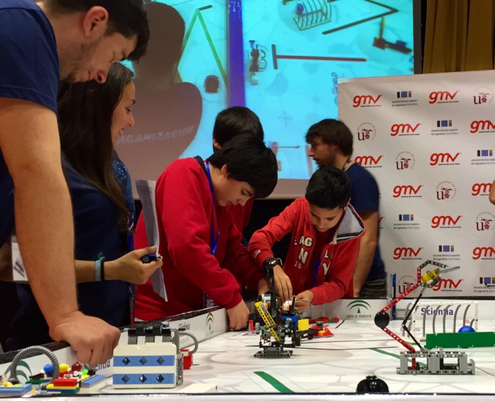 DOS EQUIPOS DE ALUMNOS DEL COLEGIO, ÚNICOS REPRESENTANTES DE SEVILLA EN LA FASE NACIONAL DE LA FIRST LEGO LEAGUE DE ROBÓTICA DOS EQUIPOS DE ALUMNOS DEL COLEGIO, ÚNICOS REPRESENTANTES DE SEVILLA EN LA FASE NACIONAL DE LA FIRST LEGO LEAGUE DE ROBÓTICA