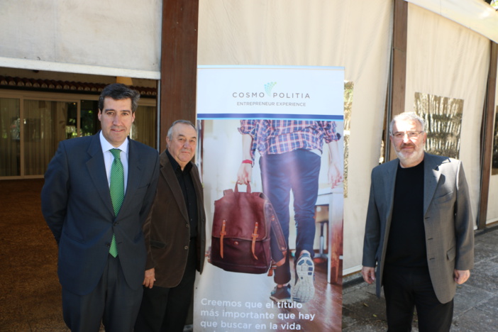 NOTA DE PRENSA: NACE “COSMOPOLITIA”, UN PROYECTO PIONERO EN EL MUNDO DESDE ANDALUCÍA PARA CREAR EMPRENDEDORES A TRAVÉS DE LA EXPERIENCIA COSMOPOLITA NOTA DE PRENSA: NACE “COSMOPOLITIA”, UN PROYECTO PIONERO EN EL MUNDO DESDE ANDALUCÍA PARA CREAR EMPRENDEDORES A TRAVÉS DE LA EXPERIENCIA COSMOPOLITA