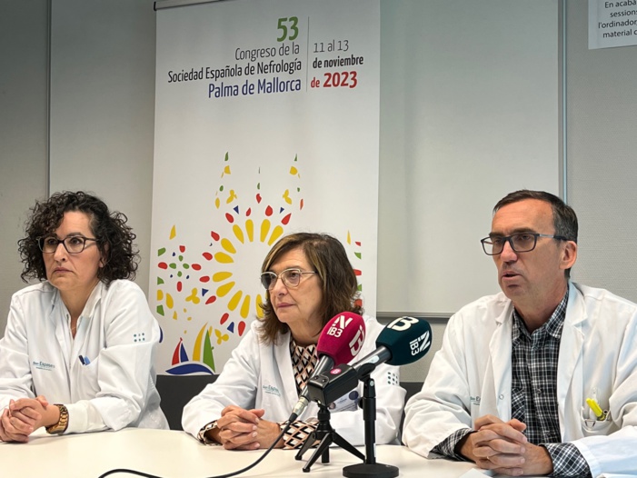 NOTA DE PRENSA: EL NÚMERO DE PERSONAS QUE NECESITAN TRATAMIENTO RENAL SUSTITUTIVO (TRS) CRECE EN BALEARES POR DEBAJO DE LA MEDIA ESPAÑOLA NOTA DE PRENSA: EL NÚMERO DE PERSONAS QUE NECESITAN TRATAMIENTO RENAL SUSTITUTIVO (TRS) CRECE EN BALEARES POR DEBAJO DE LA MEDIA ESPAÑOLA