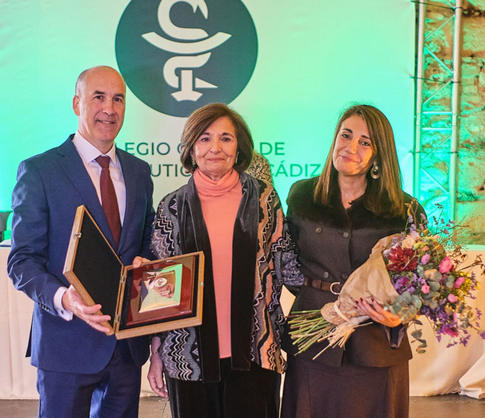Nota de prensa - El Colegio de Farmacéuticos de Cádiz rinde especial homenaje a sus colegiados con motivo de los actos en honor a su patrona, la inmaculada concepción Nota de prensa - El Colegio de Farmacéuticos de Cádiz rinde especial homenaje a sus colegiados con motivo de los actos en honor a su patrona, la inmaculada concepción
