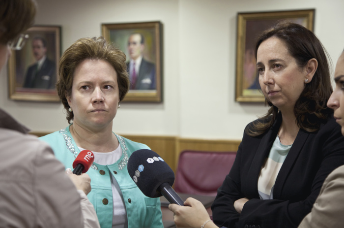 Farmacéuticos andaluces mejoran en Granada sus destrezas en el apoyo y consejo a pacientes de Alzheimer y cuidadores de dependientes Farmacéuticos andaluces mejoran en Granada sus destrezas en el apoyo y consejo a pacientes de Alzheimer y cuidadores de dependientes