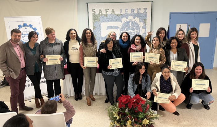 NOTA DE PRENSA: 15 jerezanas se titulan en Atención Sociosanitaria a personas dependientes en domicilios, un curso de FP de SAFA y del Ayuntamiento de Jerez NOTA DE PRENSA: 15 jerezanas se titulan en Atención Sociosanitaria a personas dependientes en domicilios, un curso de FP de SAFA y del Ayuntamiento de Jerez