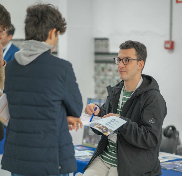 NOTA DE PRENSA: LA 'FERIA DE LAS UNIVERSIDADES' ACERCA LA OFERTA EDUCATIVA, ACCESO E INFORMACIÓN DE SERVICIO A TODOS LOS ESTUDIANTES SEVILLANOS QUE QUIERAN REALIZAR SUS ESTUDIOS EN ESPAÑA O EL EXTRANJERO NOTA DE PRENSA: LA 'FERIA DE LAS UNIVERSIDADES' ACERCA LA OFERTA EDUCATIVA, ACCESO E INFORMACIÓN DE SERVICIO A TODOS LOS ESTUDIANTES SEVILLANOS QUE QUIERAN REALIZAR SUS ESTUDIOS EN ESPAÑA O EL EXTRANJERO