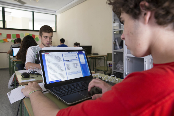 NOTA DE PRENSA: 74 ALUMNOS SEVILLANOS PARTICIPAN EN UN EXAMEN INTERNACIONAL QUE MEDIRÁ LAS CAPACIDADES DE ESTUDIANTES DE 30 PAÍSES NOTA DE PRENSA: 74 ALUMNOS SEVILLANOS PARTICIPAN EN UN EXAMEN INTERNACIONAL QUE MEDIRÁ LAS CAPACIDADES DE ESTUDIANTES DE 30 PAÍSES