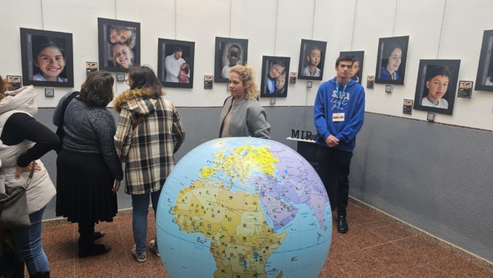 NOTA DE PRENSA: EL COLEGIO SAFA-ICET DE MÁLAGA ORGANIZA LA EXPOSICIÓN ‘MIRADAS’, 43 FOTOGRAFÍAS DE ALUMNADO DE DIVERSAS NACIONALIDADES PARA DAR A CONOCER LA RIQUEZA INTERCULTURAL DEL CENTRO  NOTA DE PRENSA: EL COLEGIO SAFA-ICET DE MÁLAGA ORGANIZA LA EXPOSICIÓN ‘MIRADAS’, 43 FOTOGRAFÍAS DE ALUMNADO DE DIVERSAS NACIONALIDADES PARA DAR A CONOCER LA RIQUEZA INTERCULTURAL DEL CENTRO